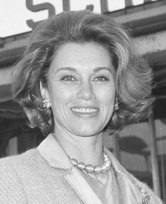 Linda Christian