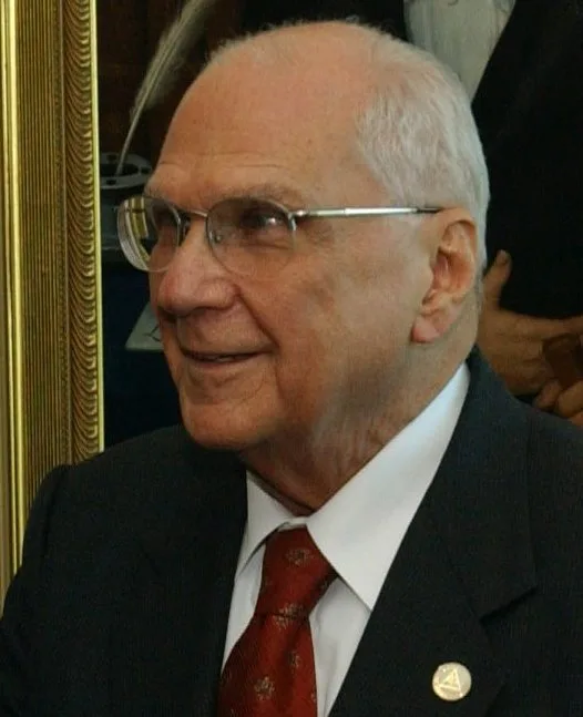 Enrique Bolaños Geyer