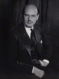Martin Charteris