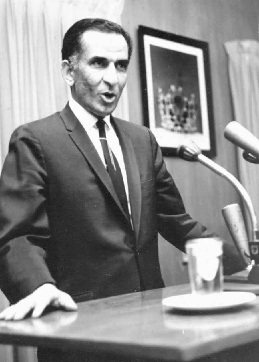 Yamshid Amuzegar