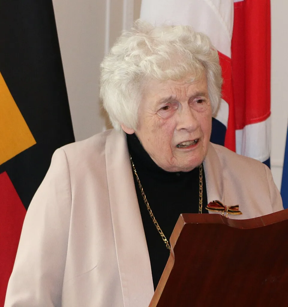Anthea Bell