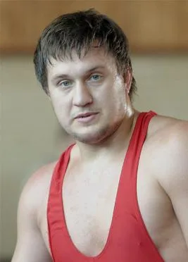 Siarhei Artsiujin
