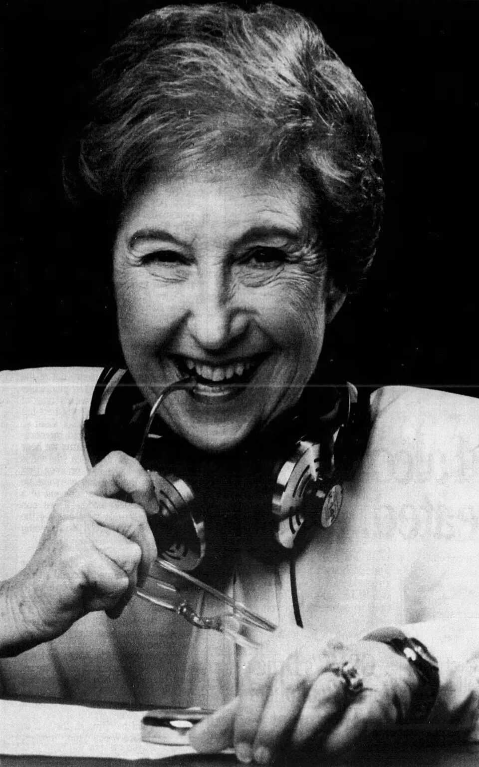 Flo Ayres