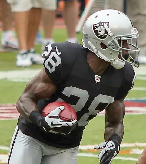 Phillip Adams (fútbol americano)