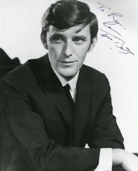 Tom Bell (actor)