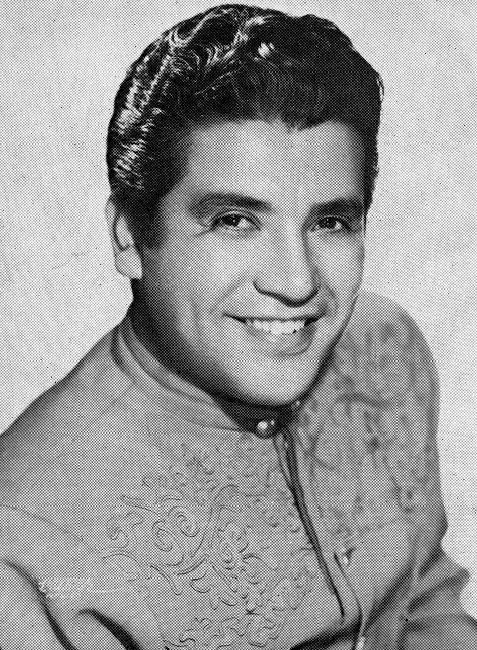 Miguel Aceves Mejía