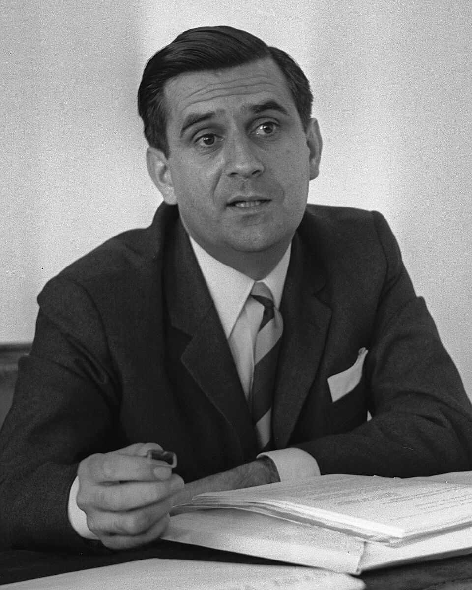 Manuel Fernández Areal