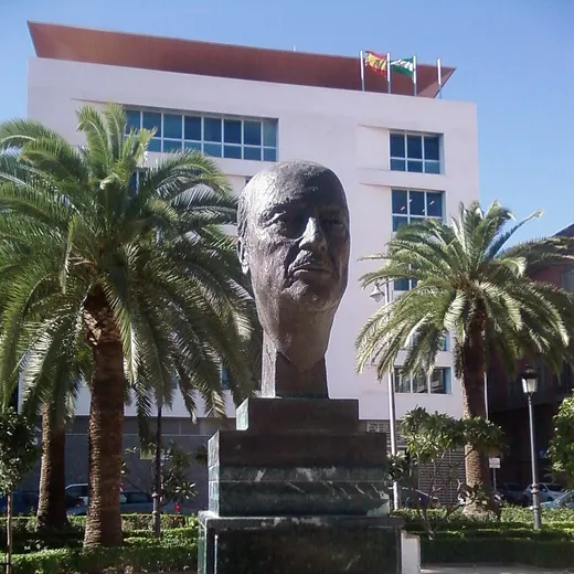Alfonso Canales
