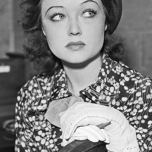 Lona Andre