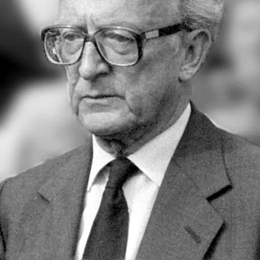 Peter Carington