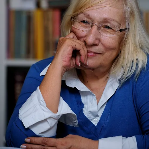Alev Alatlı