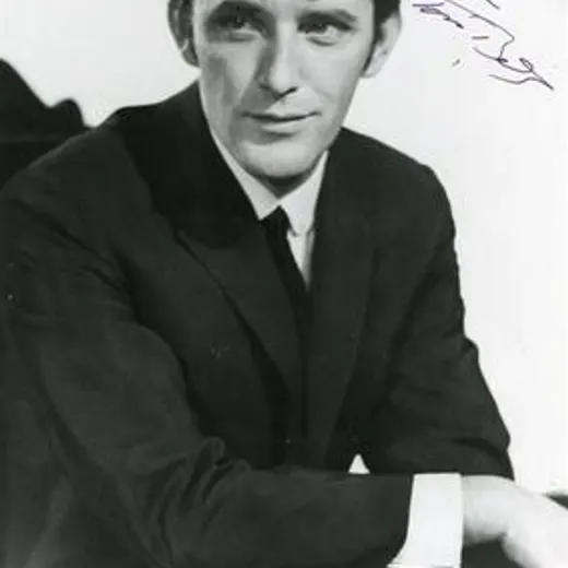 Tom Bell (actor)