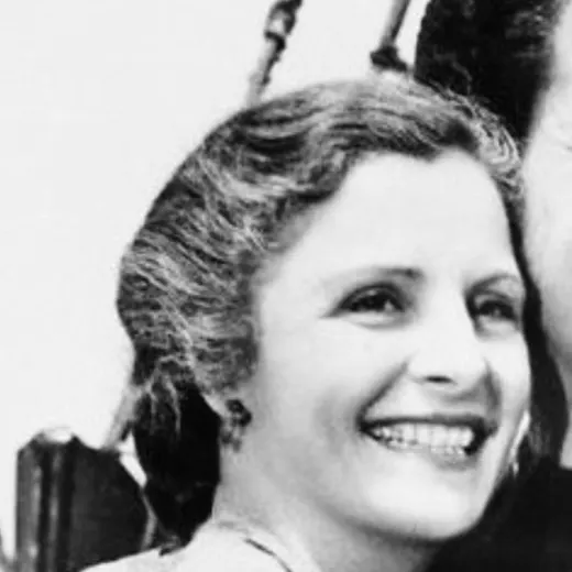 Angela Clarke
