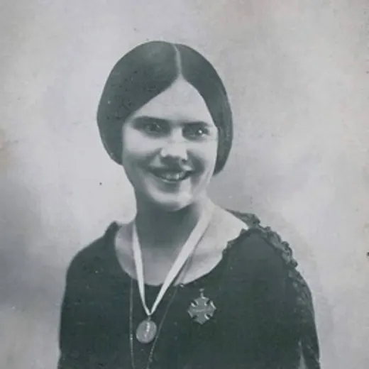 Edna Coll