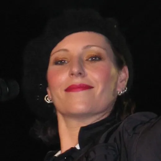 AnNa R.